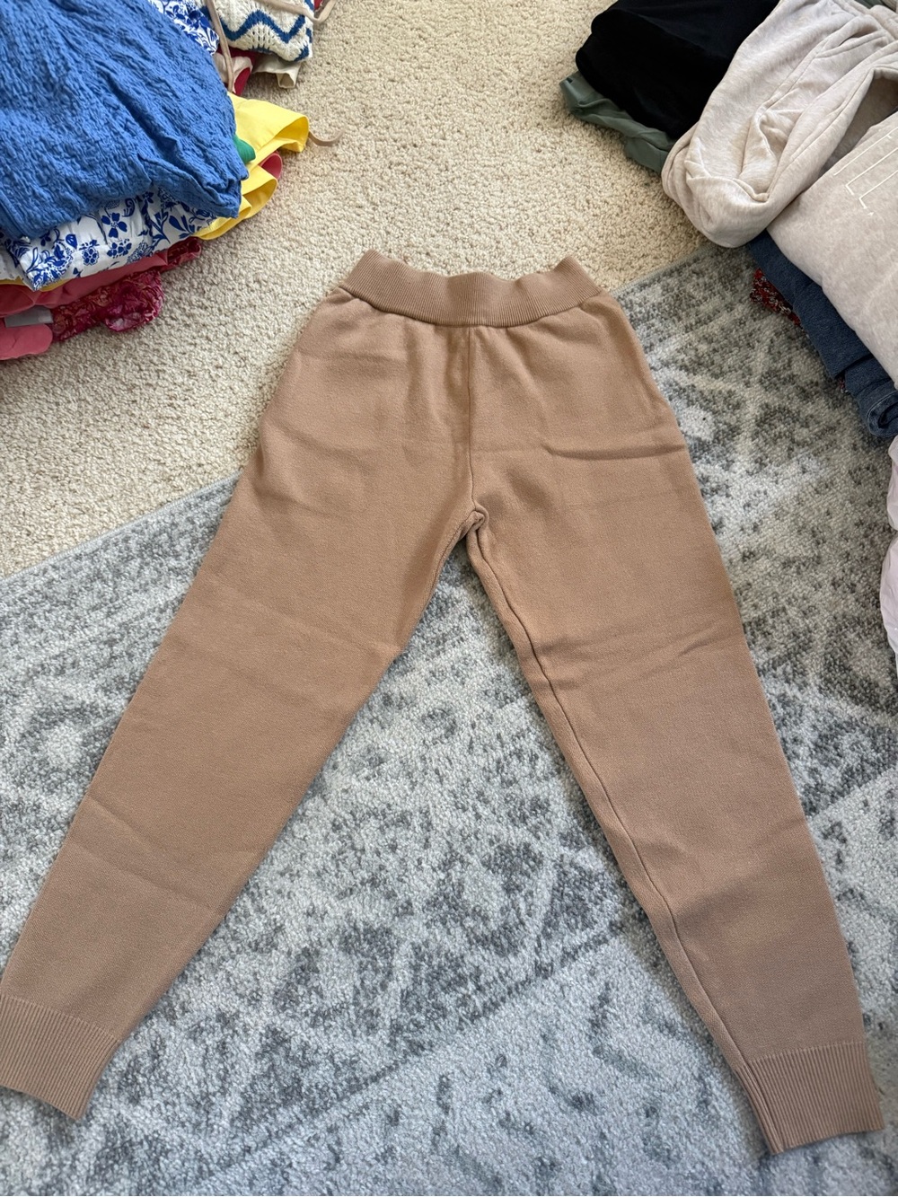 EllandEmm - Tan Knit Jogger Pants